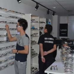 LOGO眼镜(福田科学馆店)电话, 地址, 价格, 营业时间(图)-眼镜店-深圳购物-大众点评网